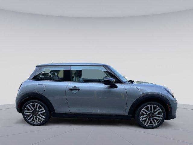 new 2025 MINI Hardtop car, priced at $32,420