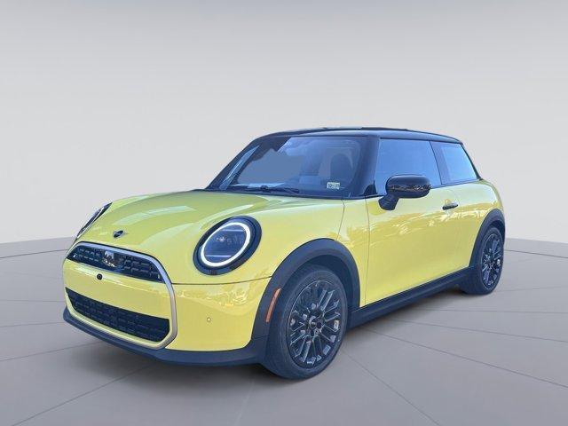 new 2025 MINI Hardtop car, priced at $35,095