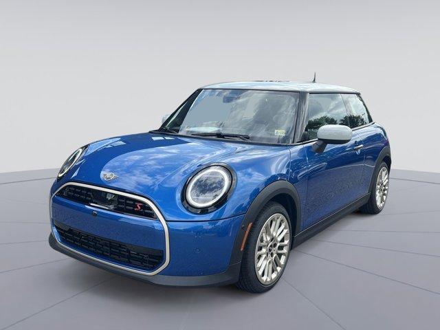 new 2025 MINI Hardtop car, priced at $38,455