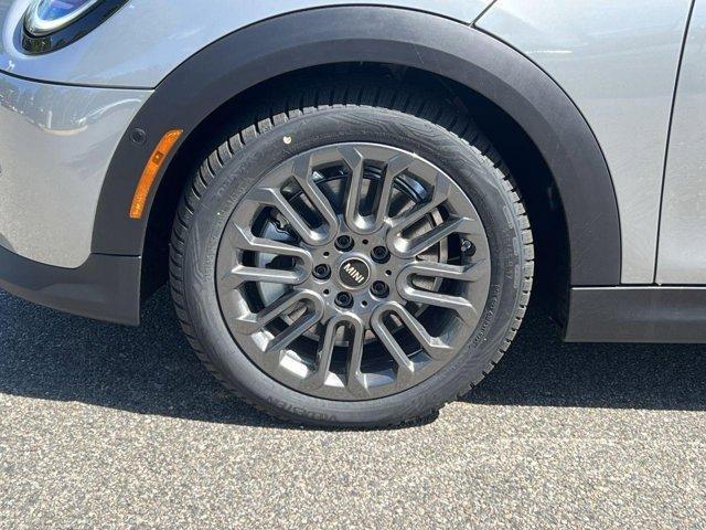 new 2025 MINI Hardtop car, priced at $36,675
