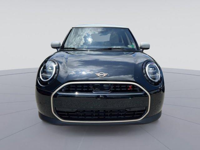 new 2025 MINI Hardtop car, priced at $38,975