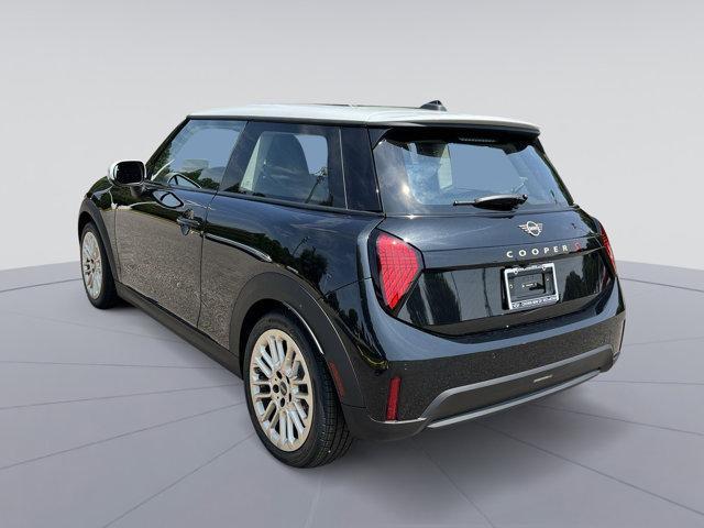 new 2025 MINI Hardtop car, priced at $35,905