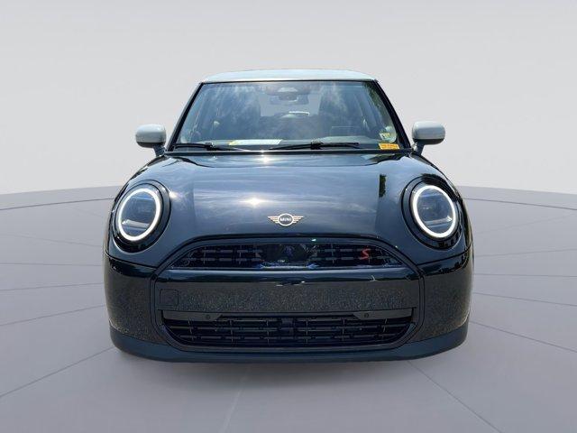 new 2025 MINI Hardtop car, priced at $35,905