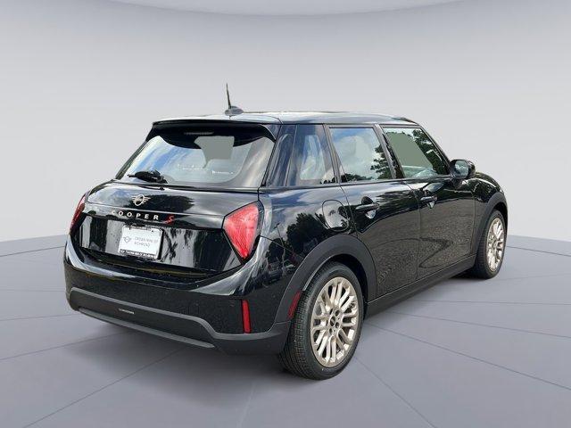 new 2025 MINI Hardtop car, priced at $39,380