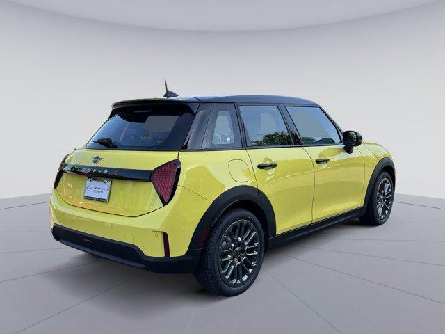 new 2025 MINI Hardtop car, priced at $39,775