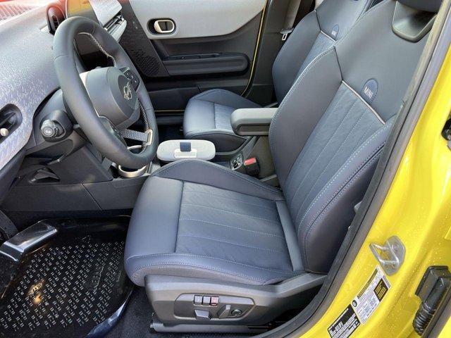 new 2025 MINI Hardtop car, priced at $39,775