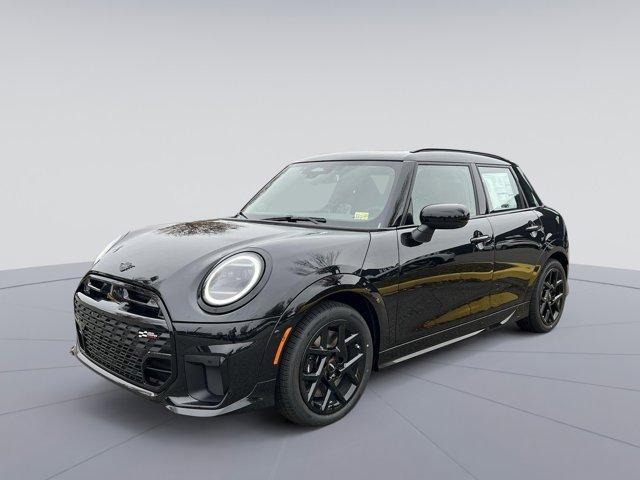 new 2025 MINI Hardtop car, priced at $40,830