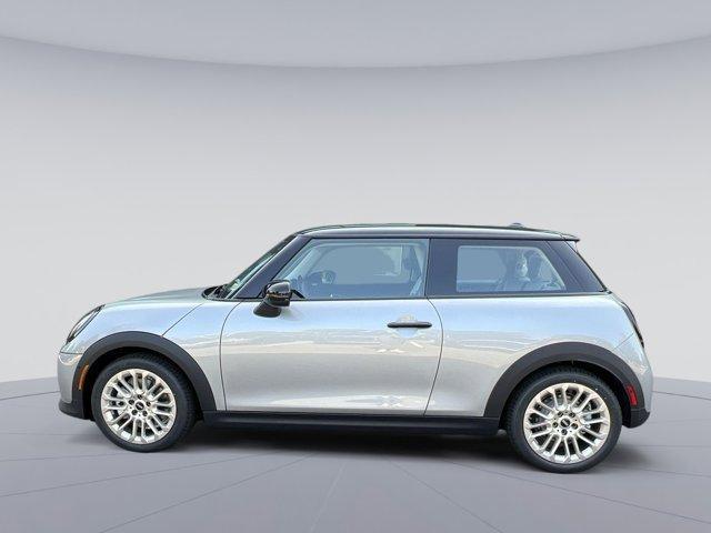 new 2025 MINI Hardtop car, priced at $32,420