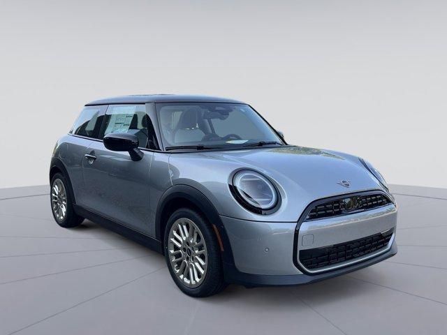 new 2025 MINI Hardtop car, priced at $32,420