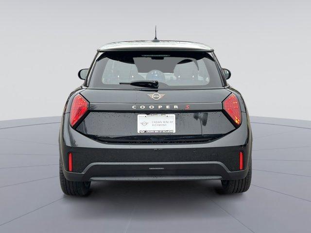 new 2025 MINI Hardtop car, priced at $39,310