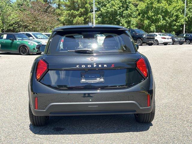 new 2025 MINI Hardtop car, priced at $37,295