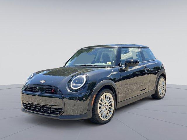 new 2025 MINI Hardtop car, priced at $37,295