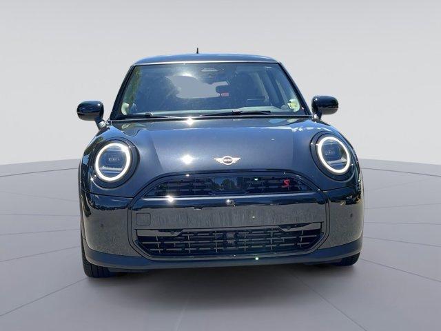 new 2025 MINI Hardtop car, priced at $37,295