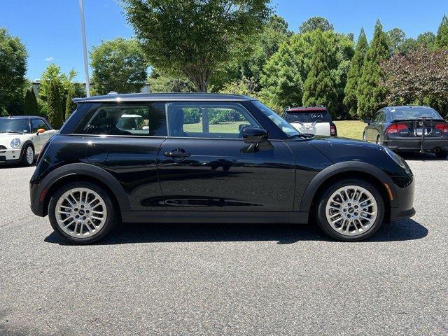 new 2025 MINI Hardtop car, priced at $37,295