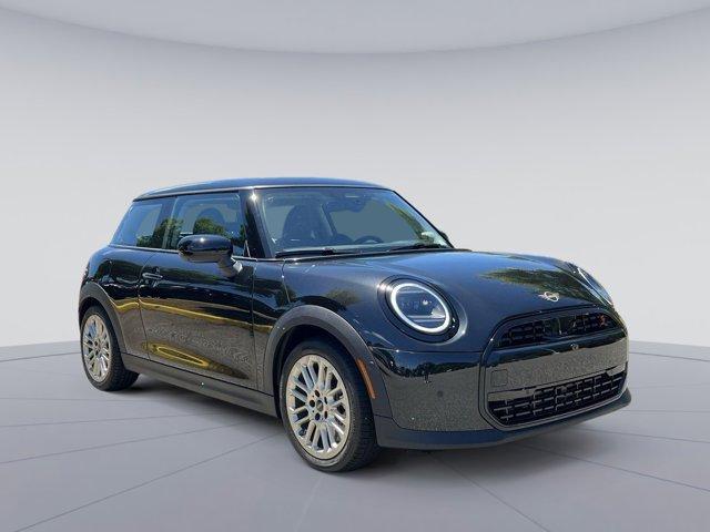 new 2025 MINI Hardtop car, priced at $37,295