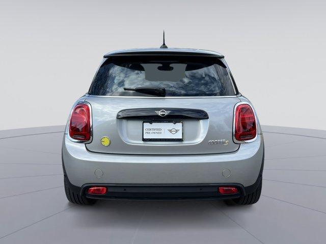 used 2024 MINI SE Hardtop car, priced at $24,391