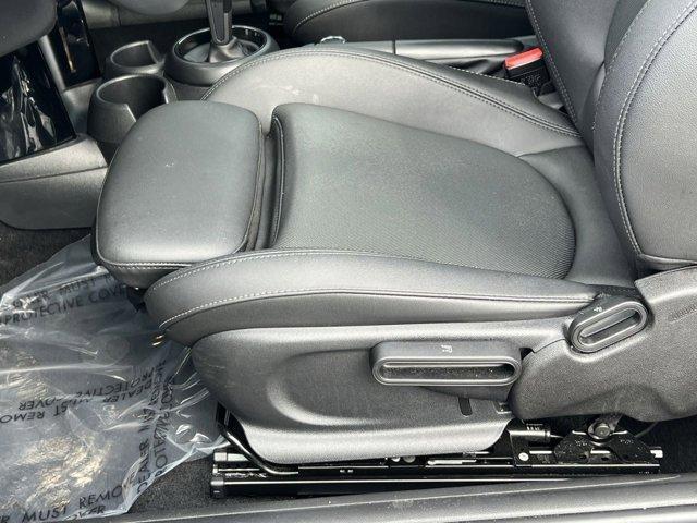 used 2023 MINI Hardtop car, priced at $24,291