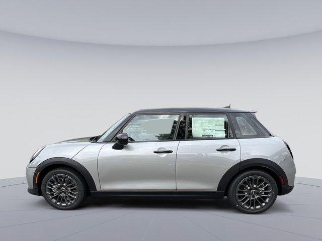 new 2025 MINI Hardtop car, priced at $38,110