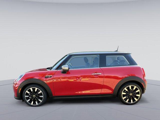 used 2024 MINI SE Hardtop car, priced at $27,791