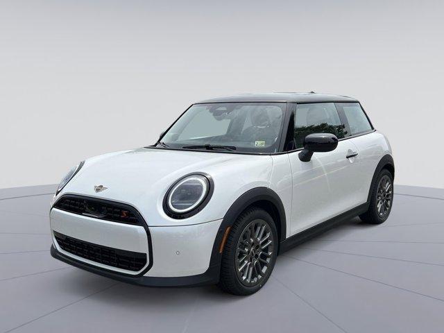 new 2025 MINI Hardtop car, priced at $35,595