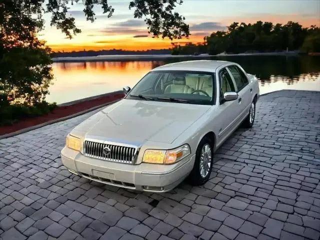 used 2008 Mercury Grand Marquis car, priced at $7,495