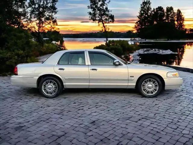 used 2008 Mercury Grand Marquis car, priced at $7,495