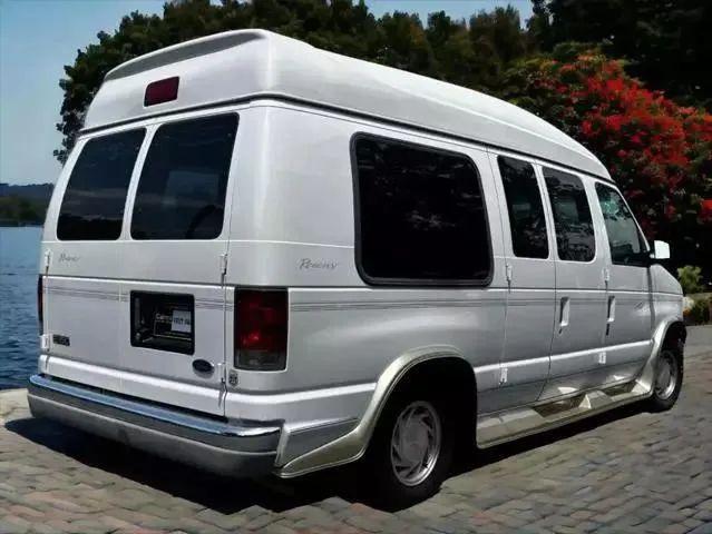 used 2002 Ford E150 car, priced at $7,995