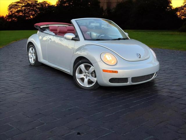 used 2009 Volkswagen New Beetle car, priced at $9,595