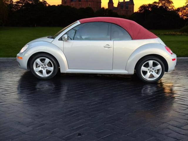 used 2009 Volkswagen New Beetle car, priced at $9,595