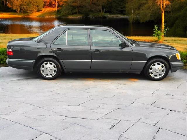 used 1995 Mercedes-Benz E-Class car, priced at $11,995