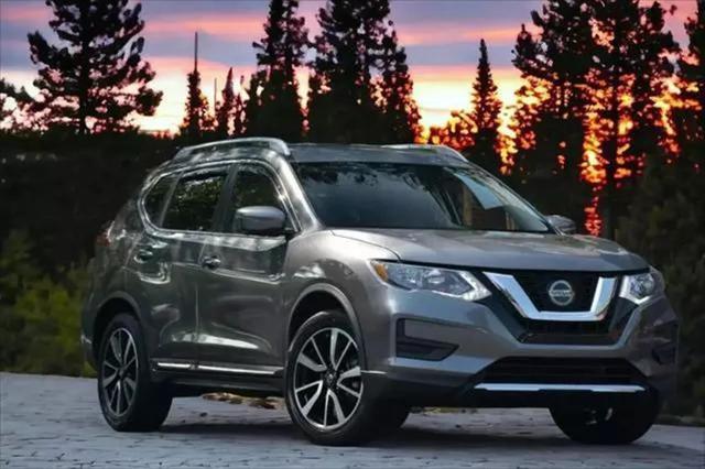 used 2019 Nissan Rogue car, priced at $13,495