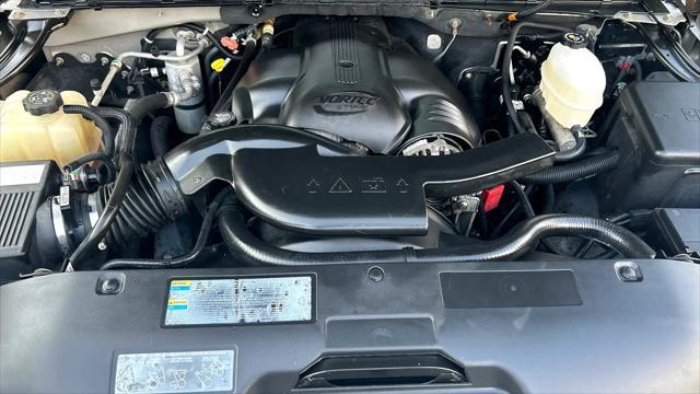 used 2004 GMC Yukon XL car, priced at $12,988