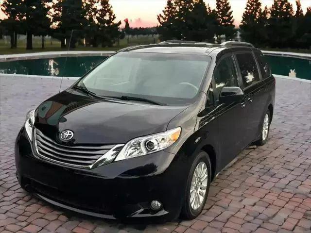 used 2013 Toyota Sienna car, priced at $25,995