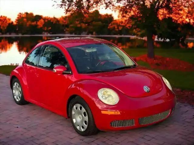 used 2010 Volkswagen New Beetle car, priced at $5,755