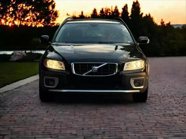 used 2009 Volvo XC70 car, priced at $5,495