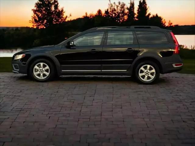 used 2009 Volvo XC70 car, priced at $5,495