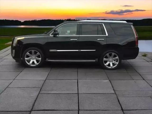 used 2015 Cadillac Escalade car, priced at $21,995