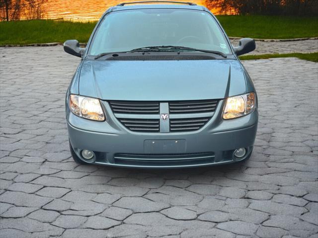 used 2007 Dodge Grand Caravan car, priced at $13,995