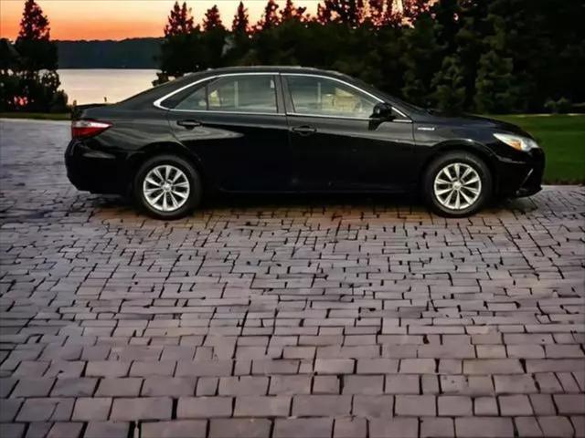 used 2016 Toyota Camry Hybrid car, priced at $8,555