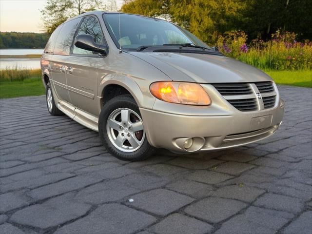 used 2007 Dodge Grand Caravan car, priced at $13,495