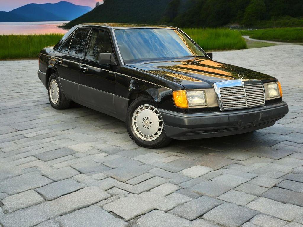 used 1992 Mercedes-Benz E-Class car, priced at $8,888