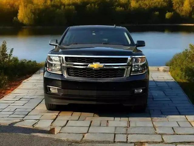 used 2015 Chevrolet Suburban car, priced at $20,595