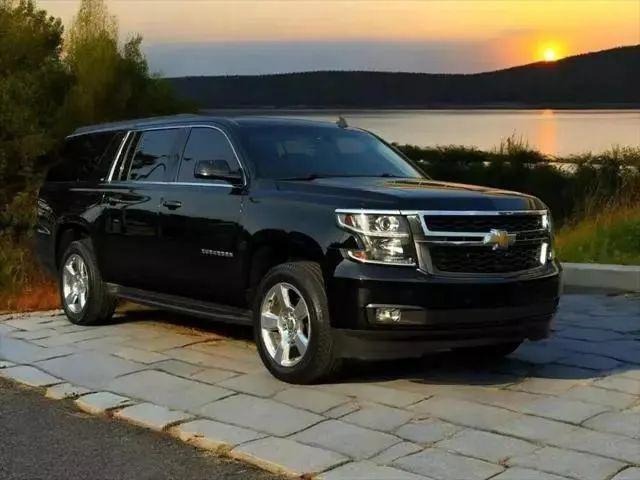 used 2015 Chevrolet Suburban car, priced at $20,595