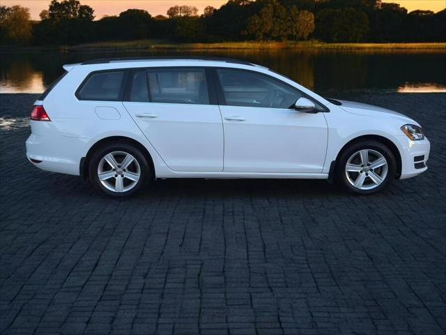 used 2015 Volkswagen Golf SportWagen car, priced at $11,995