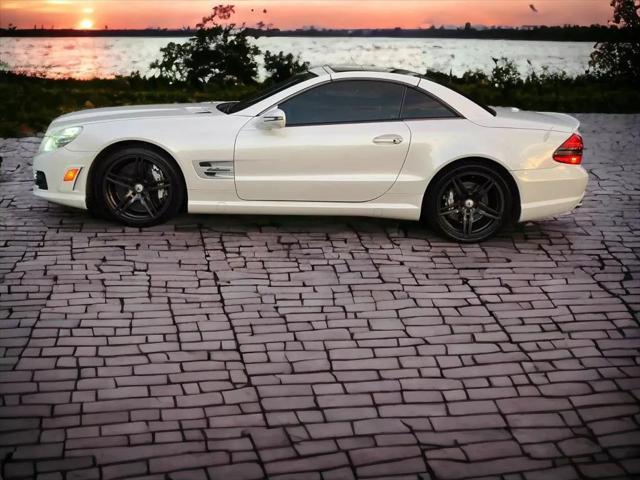 used 2009 Mercedes-Benz SL-Class car, priced at $27,995