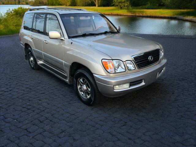 used 2002 Lexus LX 470 car, priced at $10,988