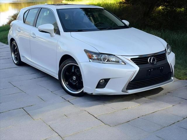 used 2015 Lexus CT 200h car, priced at $11,988