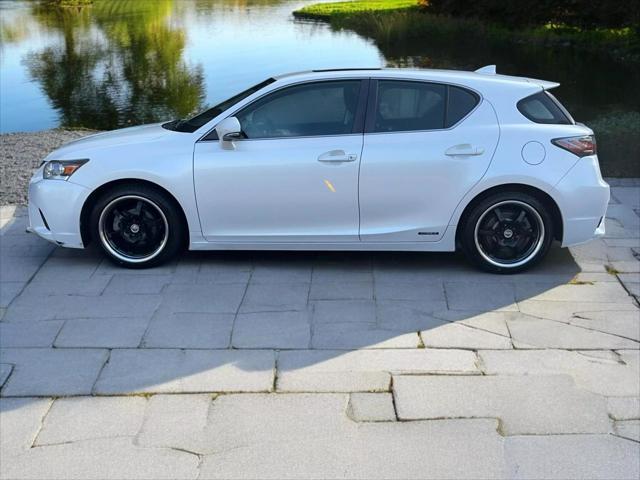 used 2015 Lexus CT 200h car, priced at $11,988