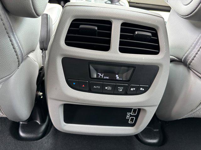 used 2021 Honda Pilot car, priced at $31,990