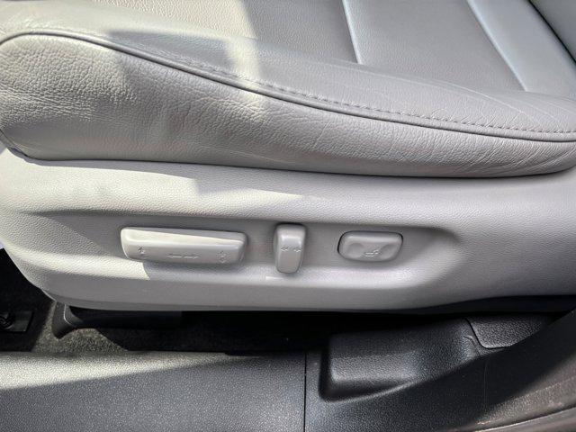 used 2021 Honda Pilot car, priced at $31,990